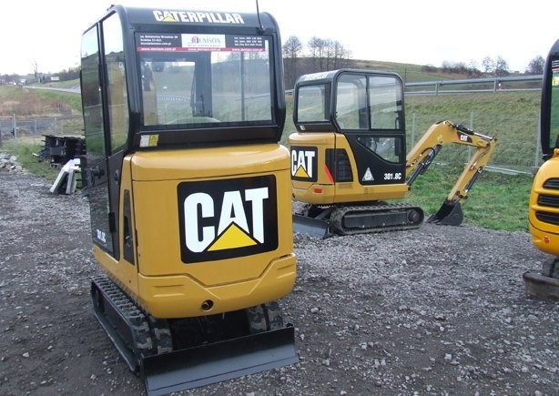 Caterpillar 301.6C - Minikoparka — zdjęcie 1