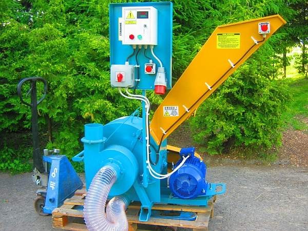 MŁYN BIJAKOWY 11 kW, 300-800 kg/h, z własnym odciągiem — zdjęcie 1