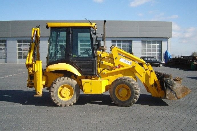 JCB 2CX koparko ładowarka 2004rok. nowy model kabiny. — zdjęcie 3