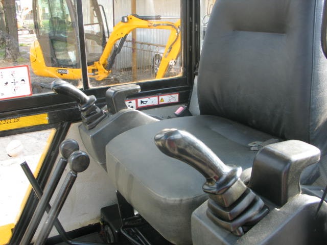 Koparka JCB 802 1999 - super stan, 3 łyżki — zdjęcie 6