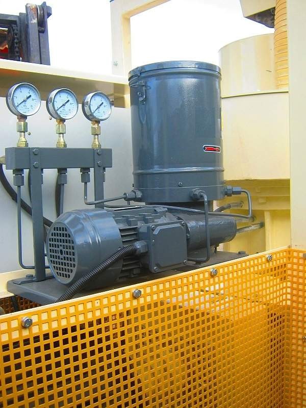 PELLECIARKA PIERŚCIENIOWA PEL-400, SILNIK 37 kW — zdjęcie 3