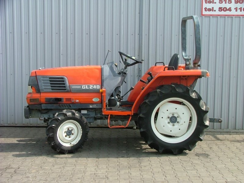Mini traktorek Kubota Gl-240 — zdjęcie 3