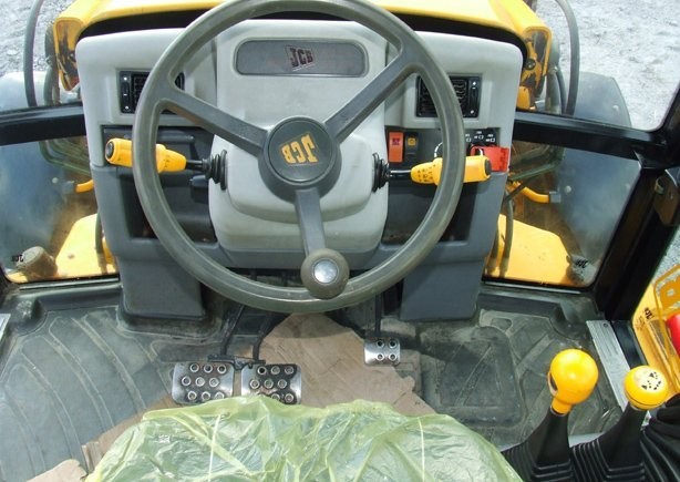 Koparko ładowarka JCB 3CX Contractor z roku 2002 / — zdjęcie 3