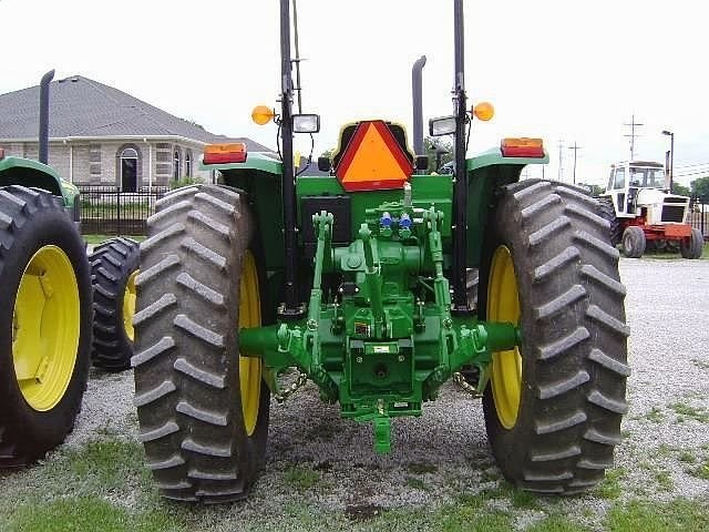 2010 JOHN DEERE 6115D — zdjęcie 3