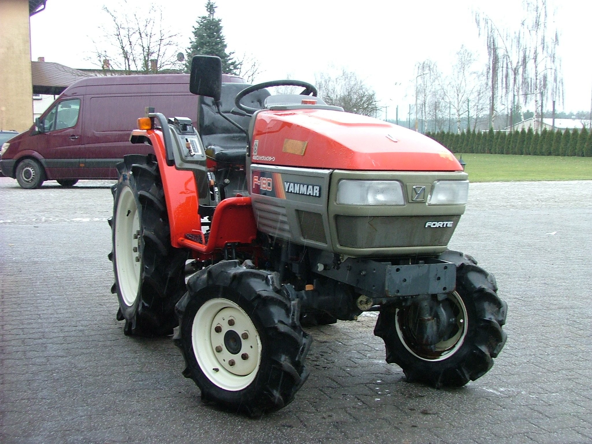 Yanmar F180 - 2001 — zdjęcie 4