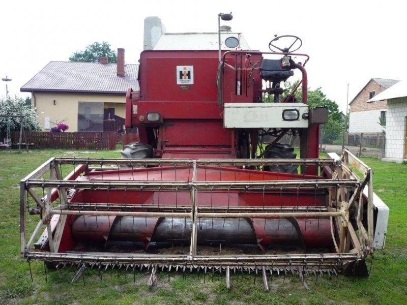 International 431 kombajn zbożowy — zdjęcie 2