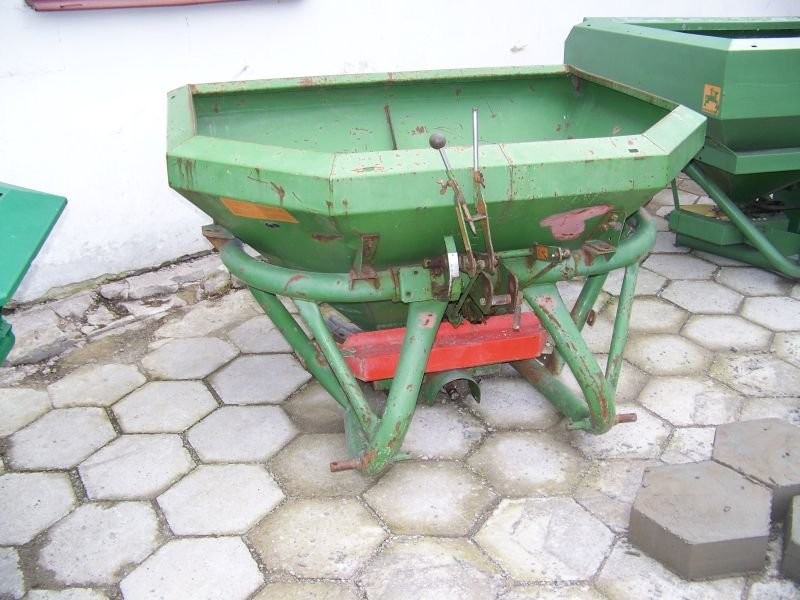Rozsiewacz AMAZONE ZAE 601 — zdjęcie 3