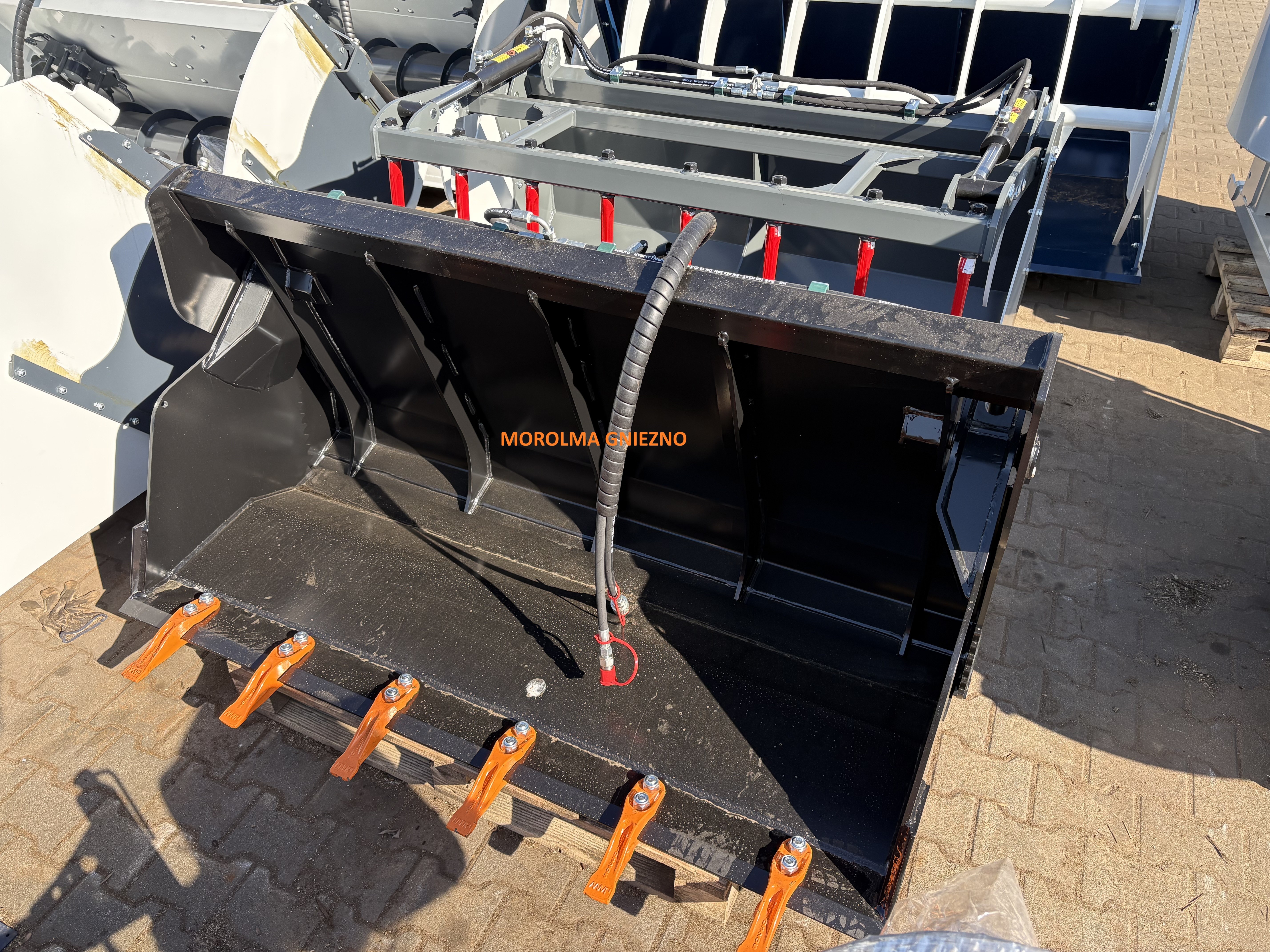 Łyżka budowlana wielofunkcja 4w1 FK Machinery 2,4m XL41B hydrauliczna — zdjęcie 2