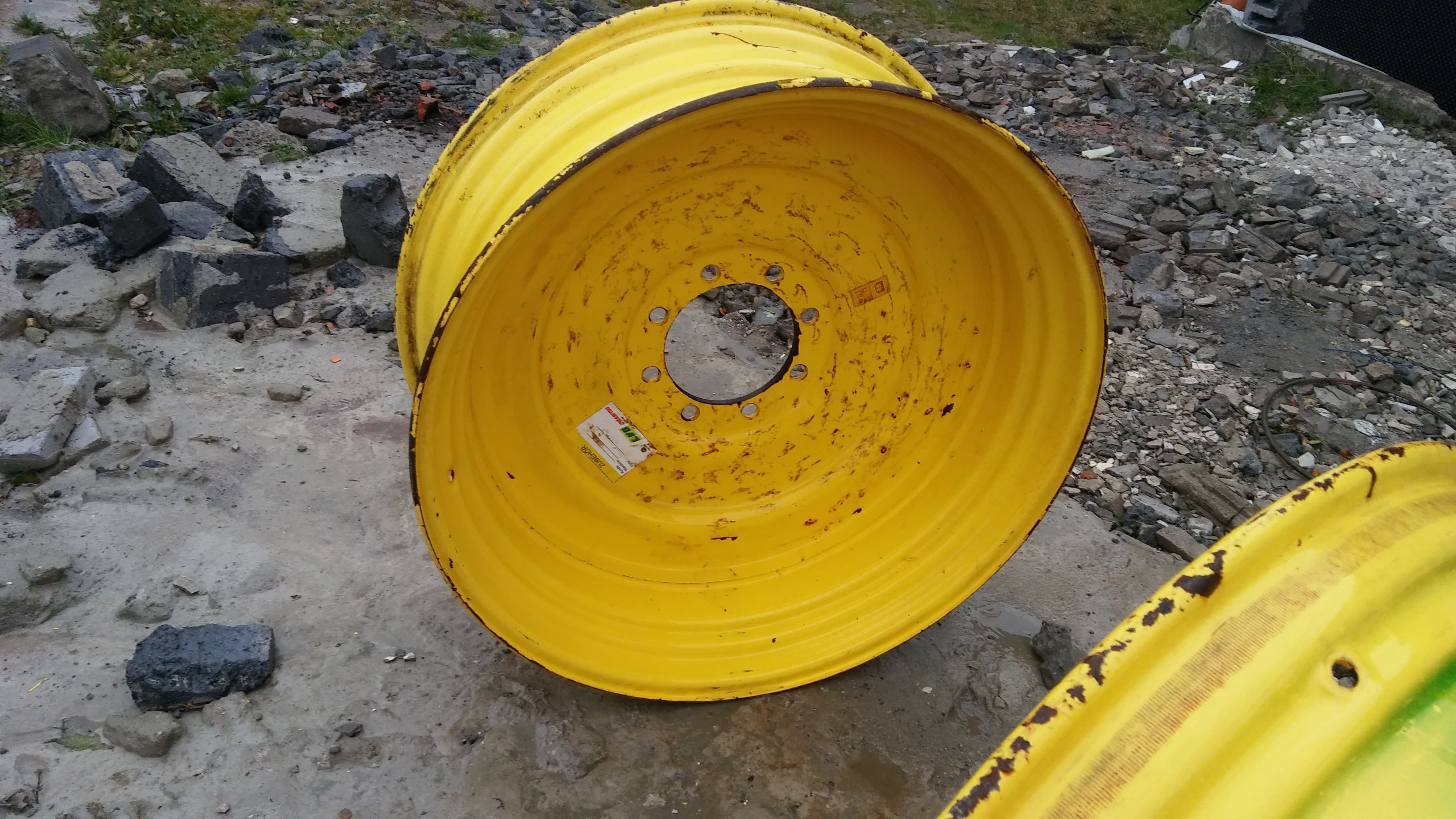 Felga rolnicza John Deere 15x38 stan Bardzo Dobry — zdjęcie 5
