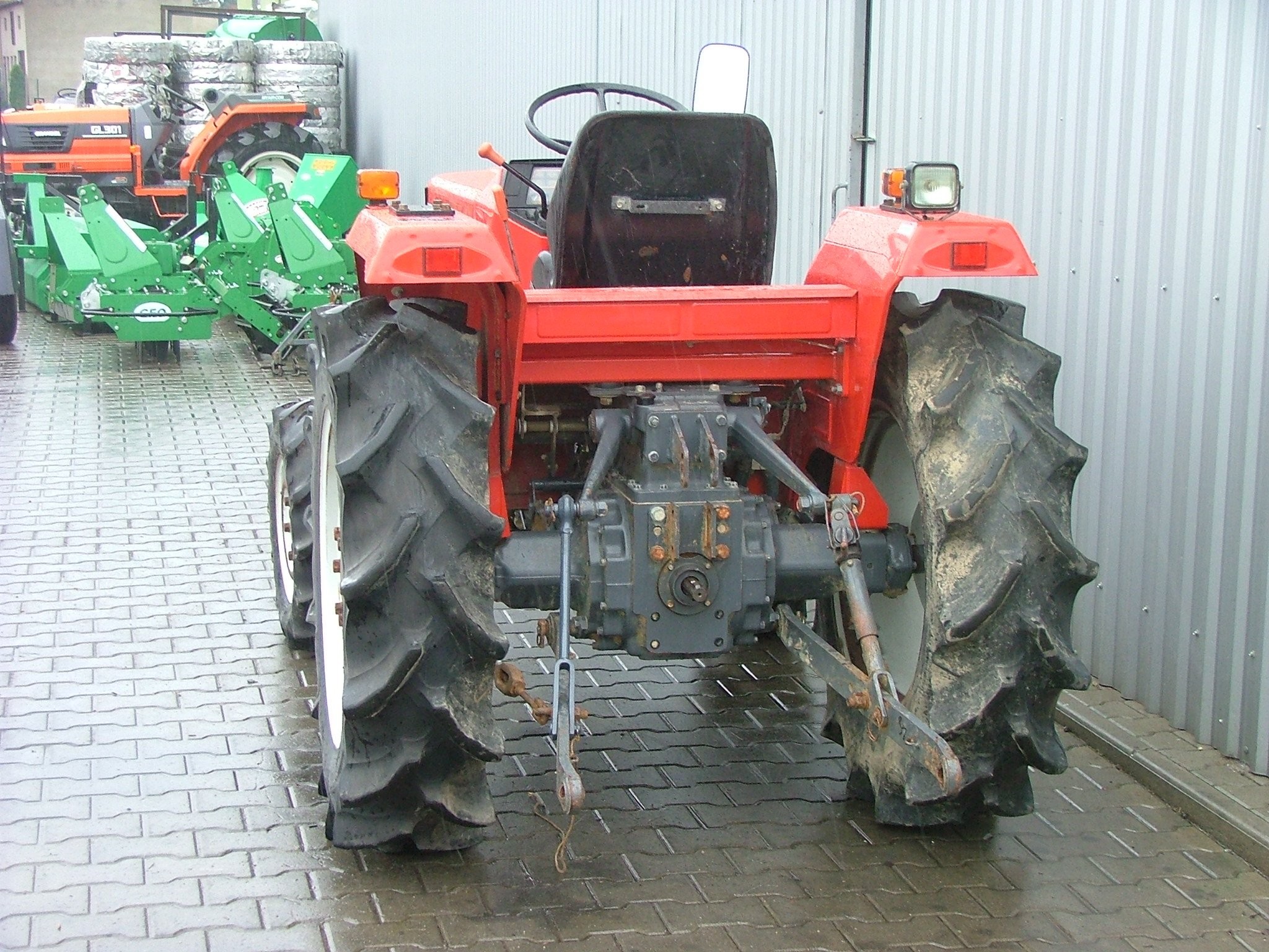 Mini traktorek Yanmar S330, 25KM, 4x4 — zdjęcie 5