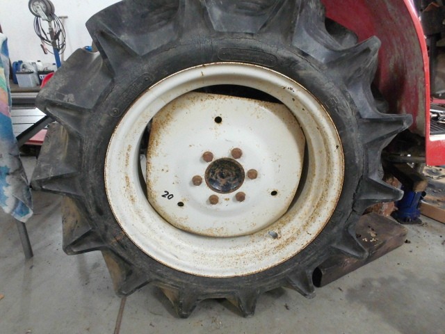 Felgi koła 8,3-20 6-12 most skrzynia mini traktor mitsubishi — zdjęcie 1