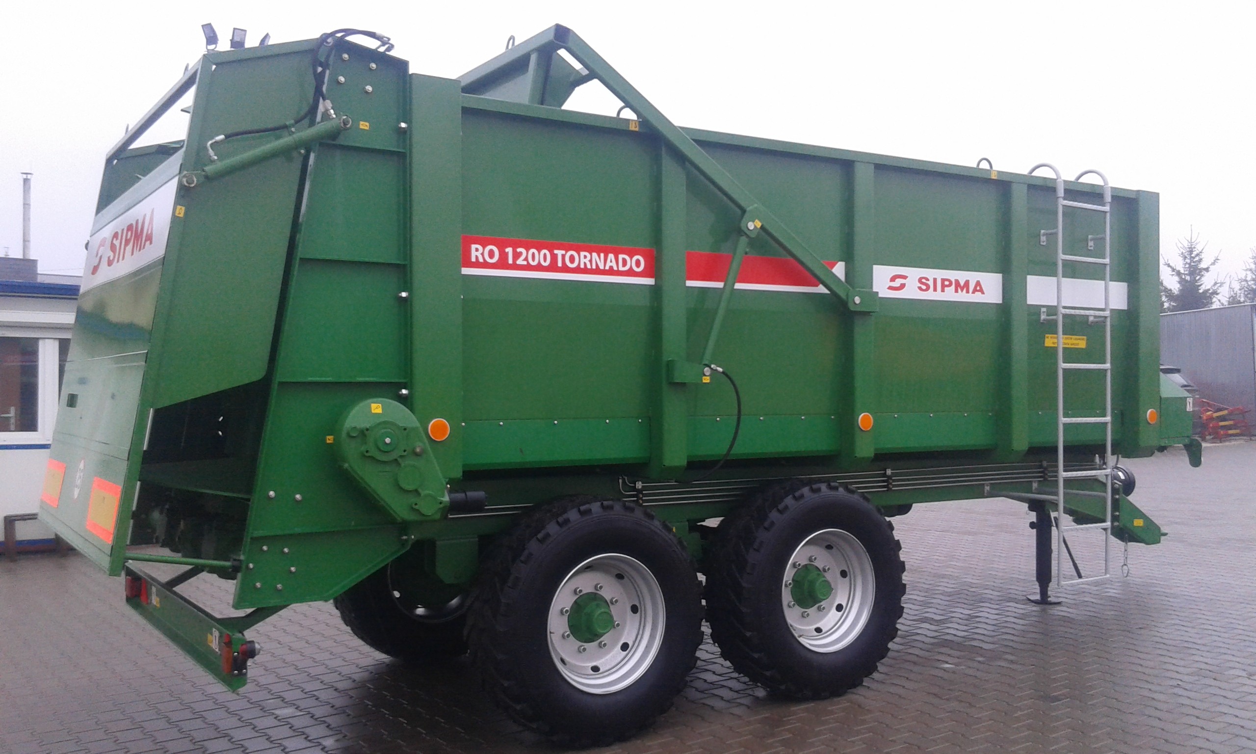 Rozrzutnik obornika Sipma model RO 1200 Tornado — zdjęcie 6