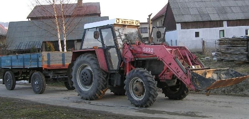 ZETOR 8145 z przyczepa — zdjęcie 1