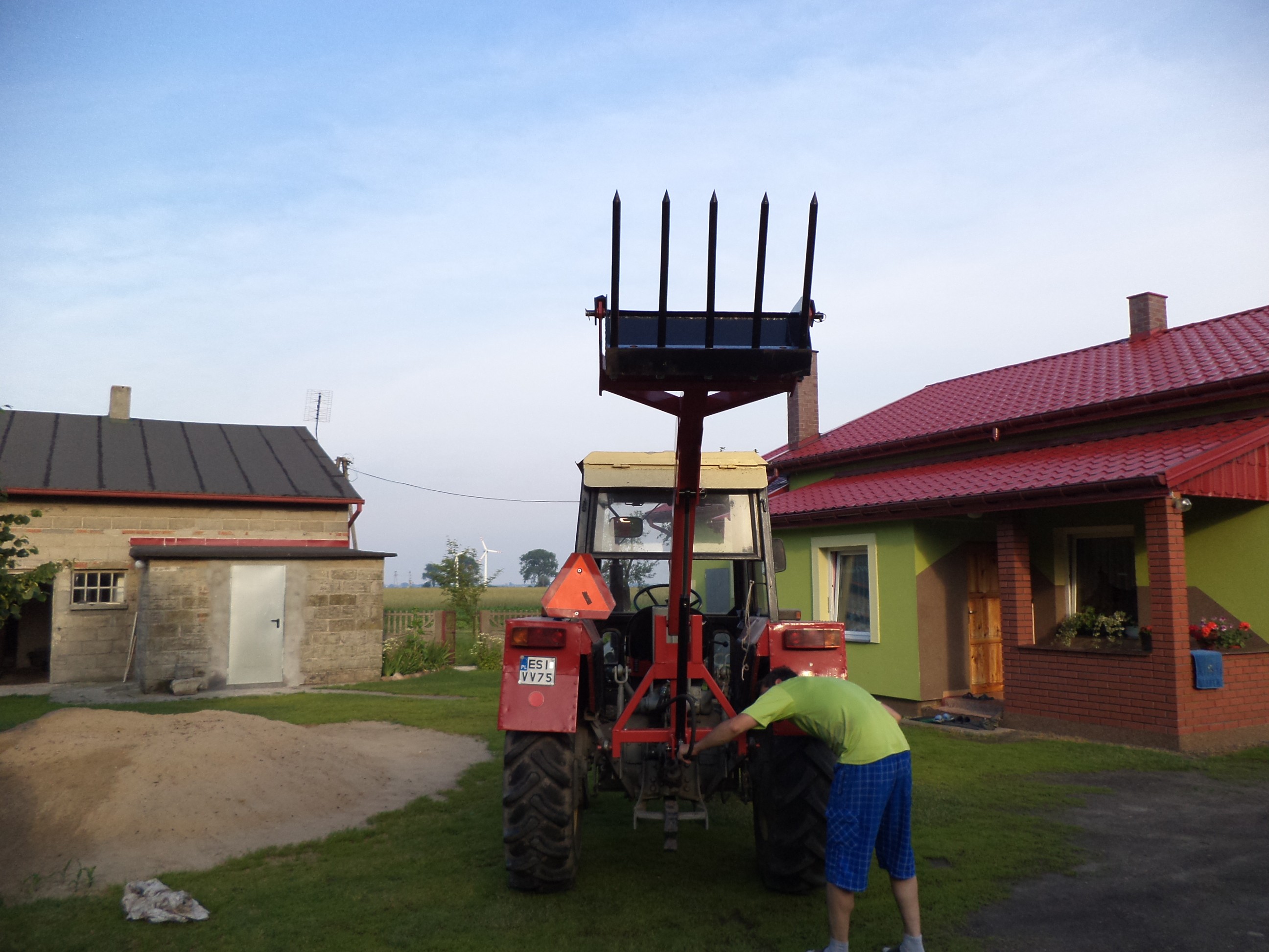 Ładowacz do obornka, ładowacz bel, balotów — zdjęcie 4