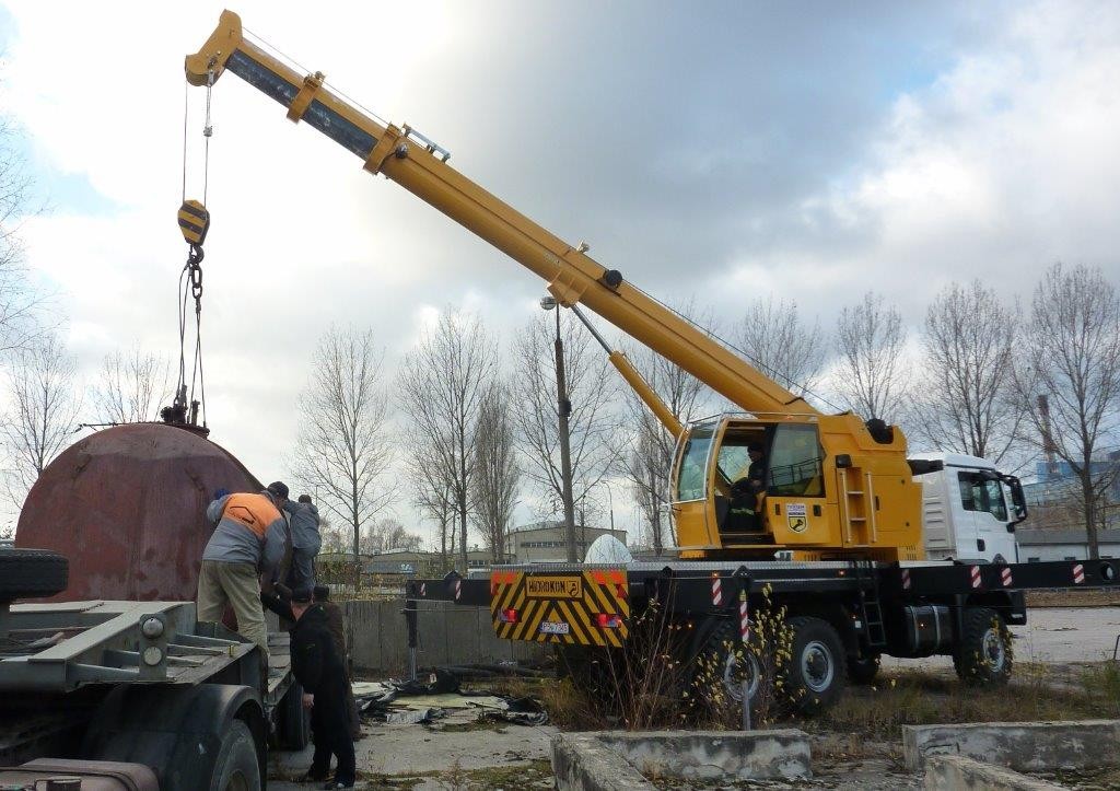 Dźwig mobilny HIDROKON HK 30 18 T2 - 10 ton — zdjęcie 2