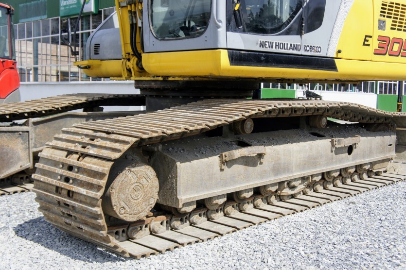 Koparka gąsienicowa NEW HOLLAND Kobelco E305, 2007r, 152 000 zł + VAT, — zdjęcie 5