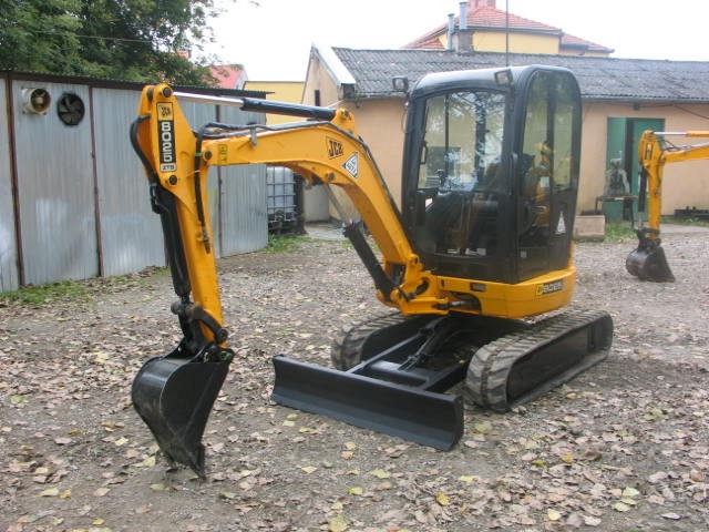 koparkikrakow.pl - JCB 8025 ZTS 2010 rok — zdjęcie 3