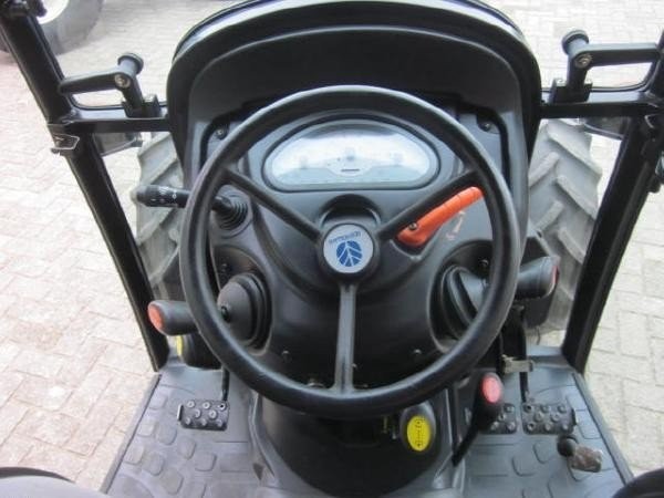 New Holland T3040 — zdjęcie 4