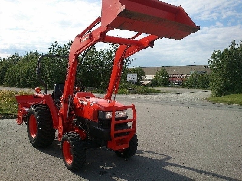 Kubota BL34 , z ładowaczem - 2007 — zdjęcie 3