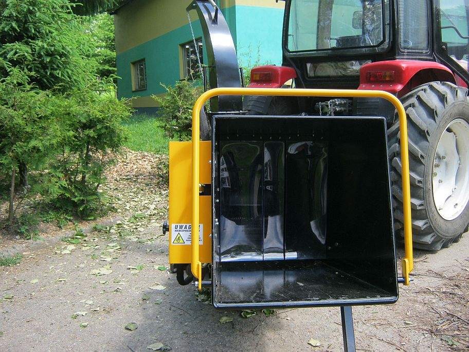 Rębak tarczowy do gałęzi BóBR-2RH,  4 noże,  napęd z WOM MIN 40 kM — zdjęcie 2
