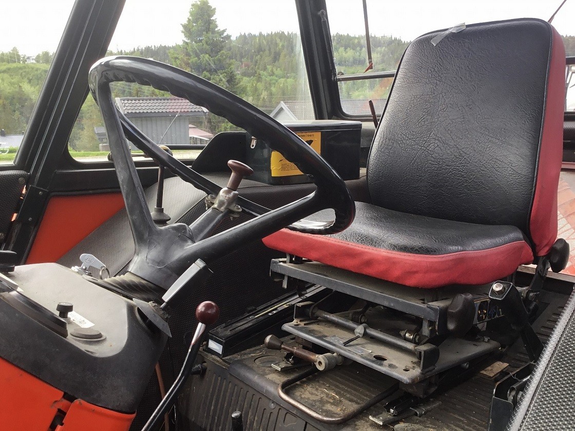 Zetor 7245/HD 9I2 z ładowaczem czołowym — zdjęcie 4