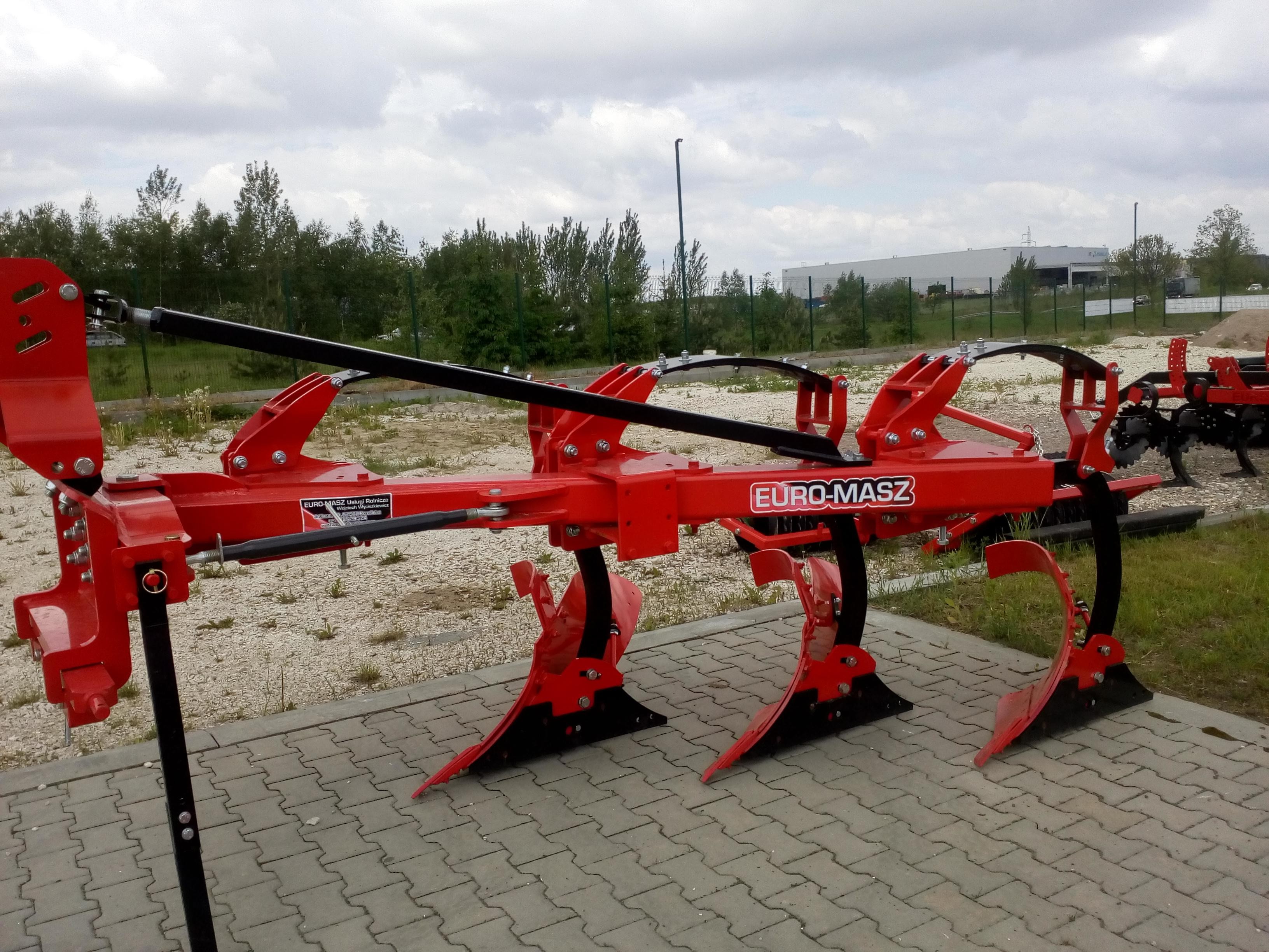 Pług resorowy 3 skibowy — zdjęcie 1