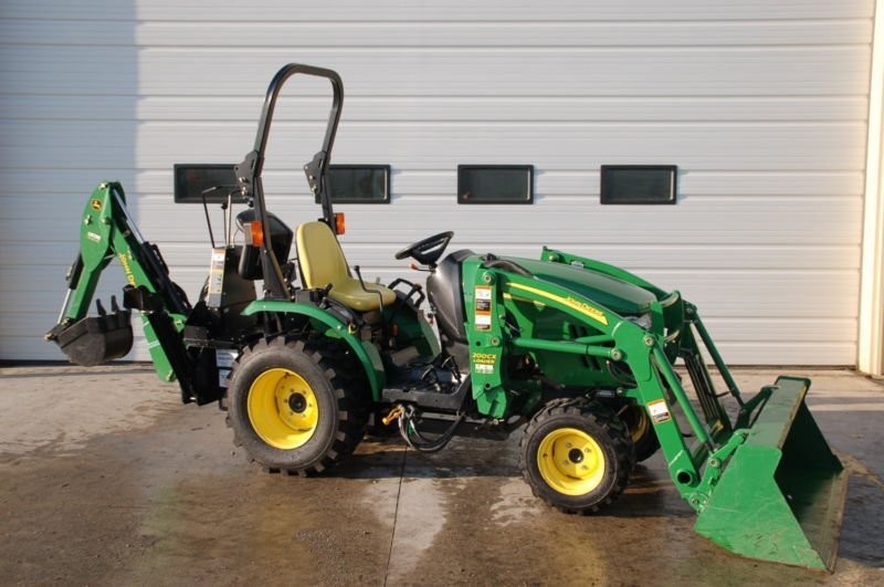 JOHN DEERE 2320 — zdjęcie 1