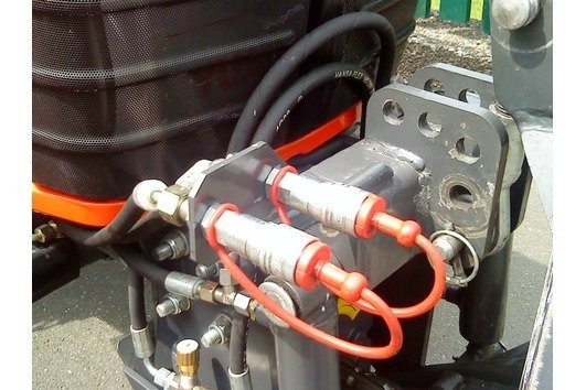 Kubota B2230 H C — zdjęcie 2