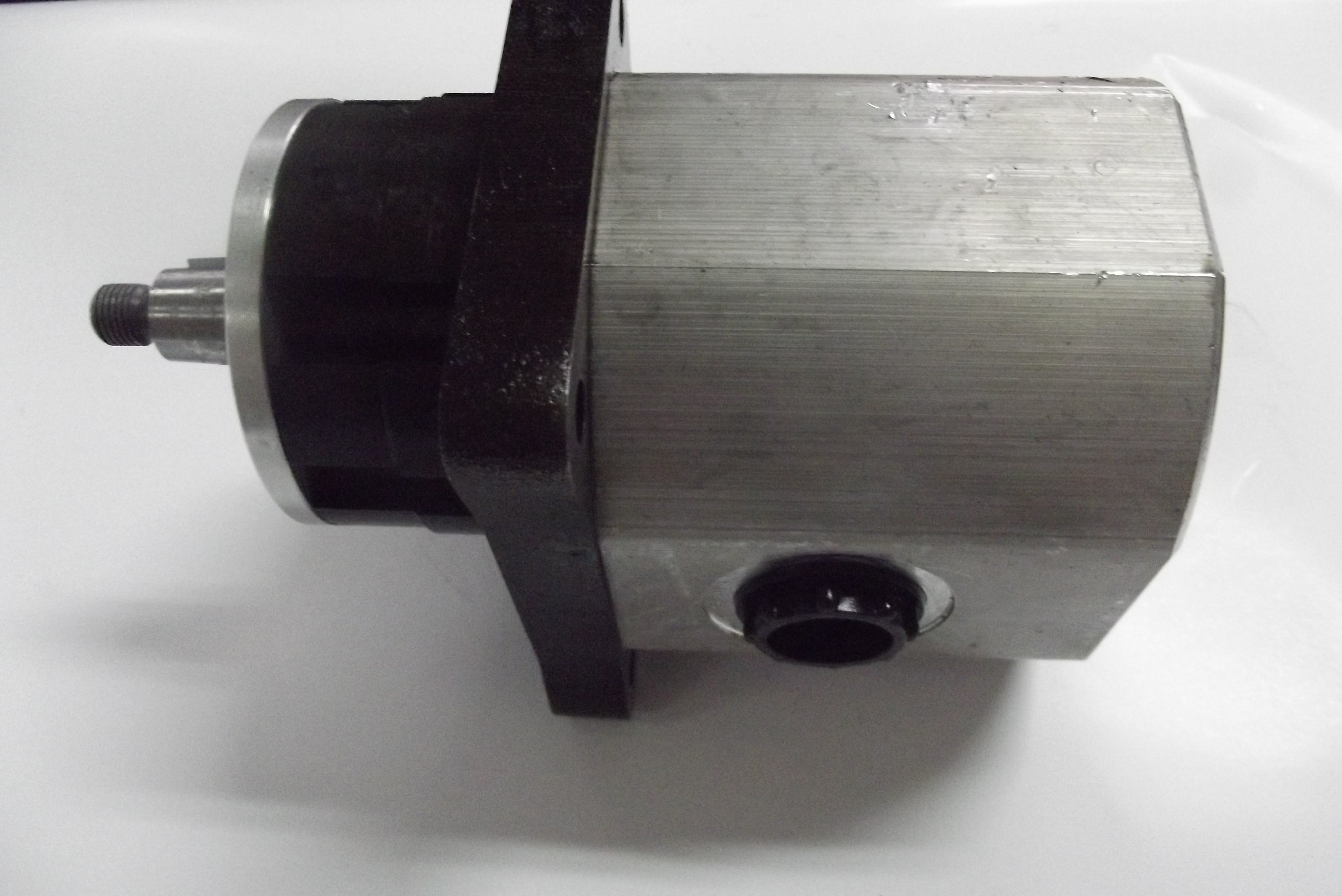 Pompa hydrauliczna BIZON Z -058 PZS-KP2-25 N/T — zdjęcie 2