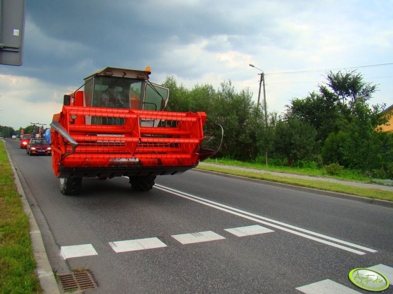 Sprzedam kombajn zbożowy — zdjęcie 1