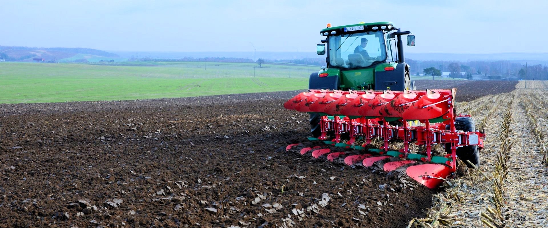 Pług obracalny półzawieszany resor resorowy GIANT Agro-Masz pługi — zdjęcie 3