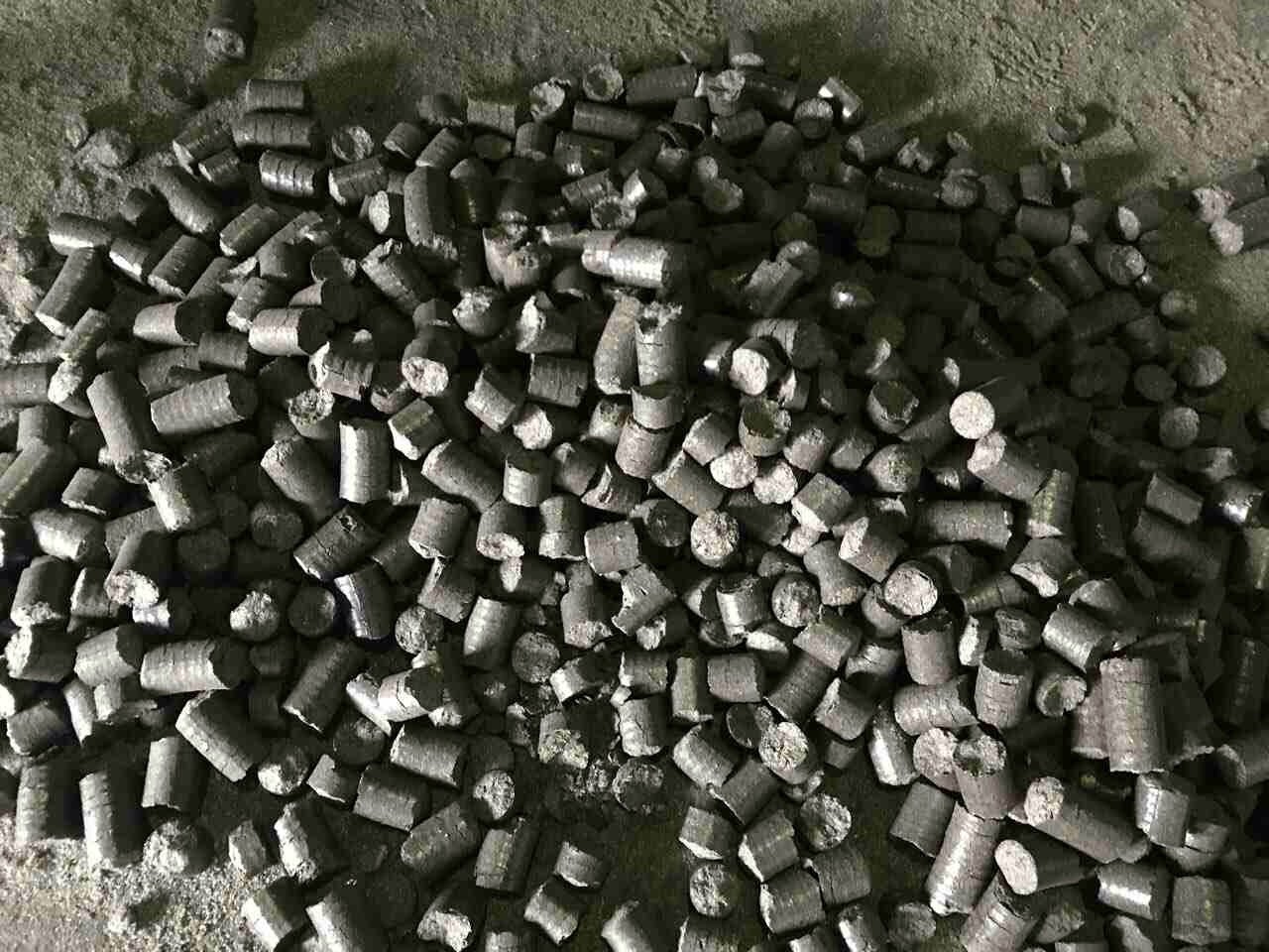 Pellet z łuski słonecznika — zdjęcie 1