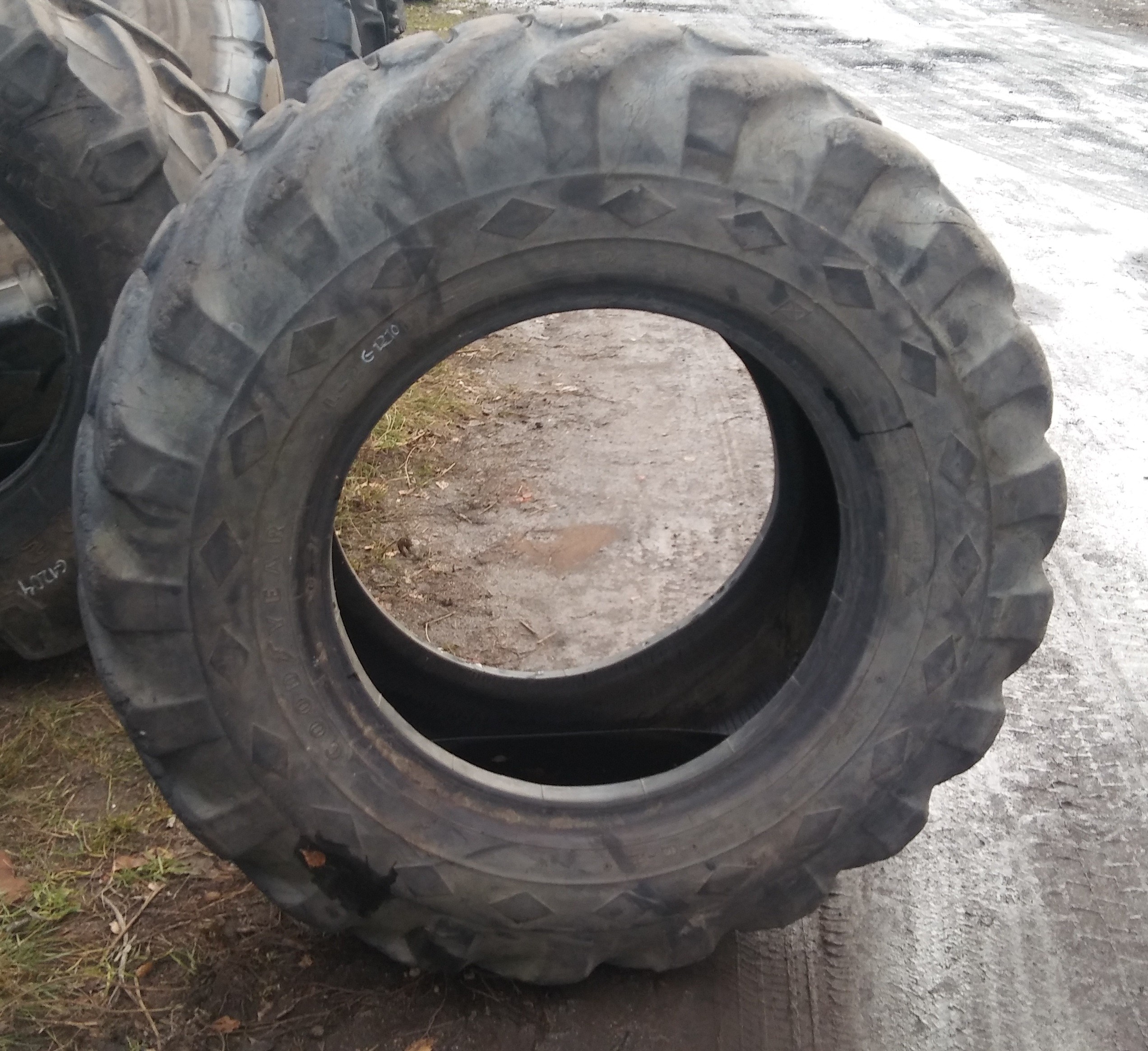 (G1210) Opona 17.5-25 Goodyear  — zdjęcie 2
