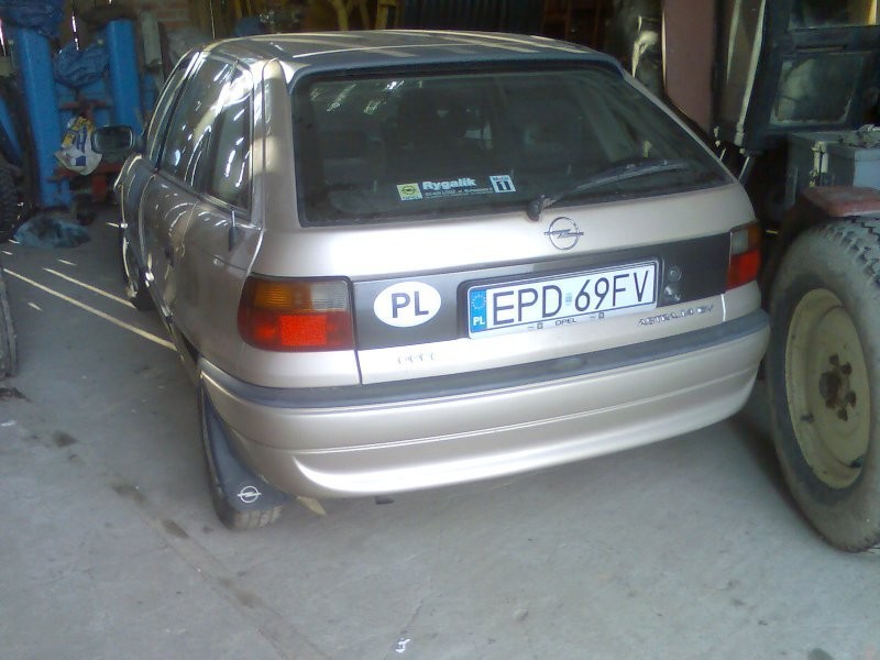 samochód osobowy opel astra 1,4 16v tel 436786508 — zdjęcie 1