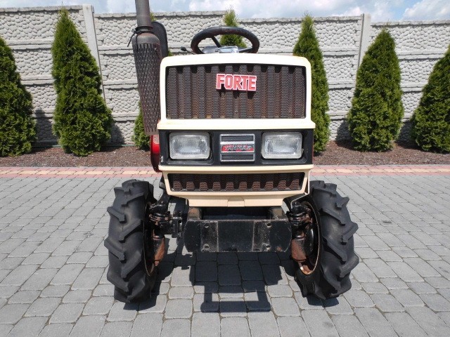 Yanmar F14 super stan mini traktor kubota iseki mitsubishi  — zdjęcie 2