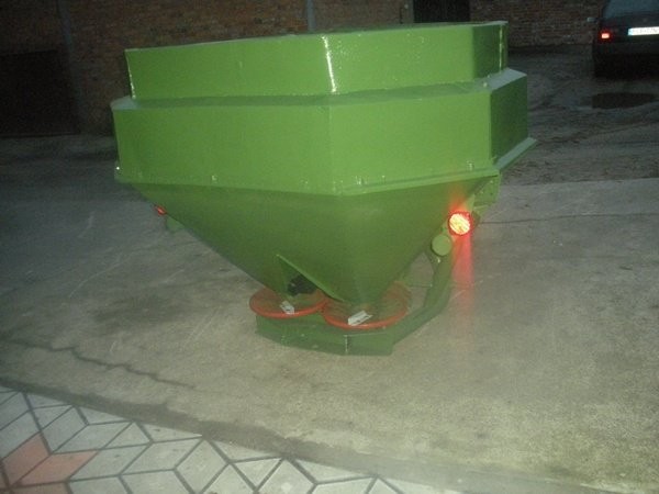Amazone 600 — zdjęcie 2