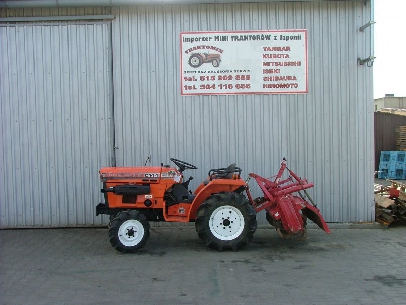 Mini traktorek Hinomoto C144, 14KM, 4x4 — zdjęcie 1