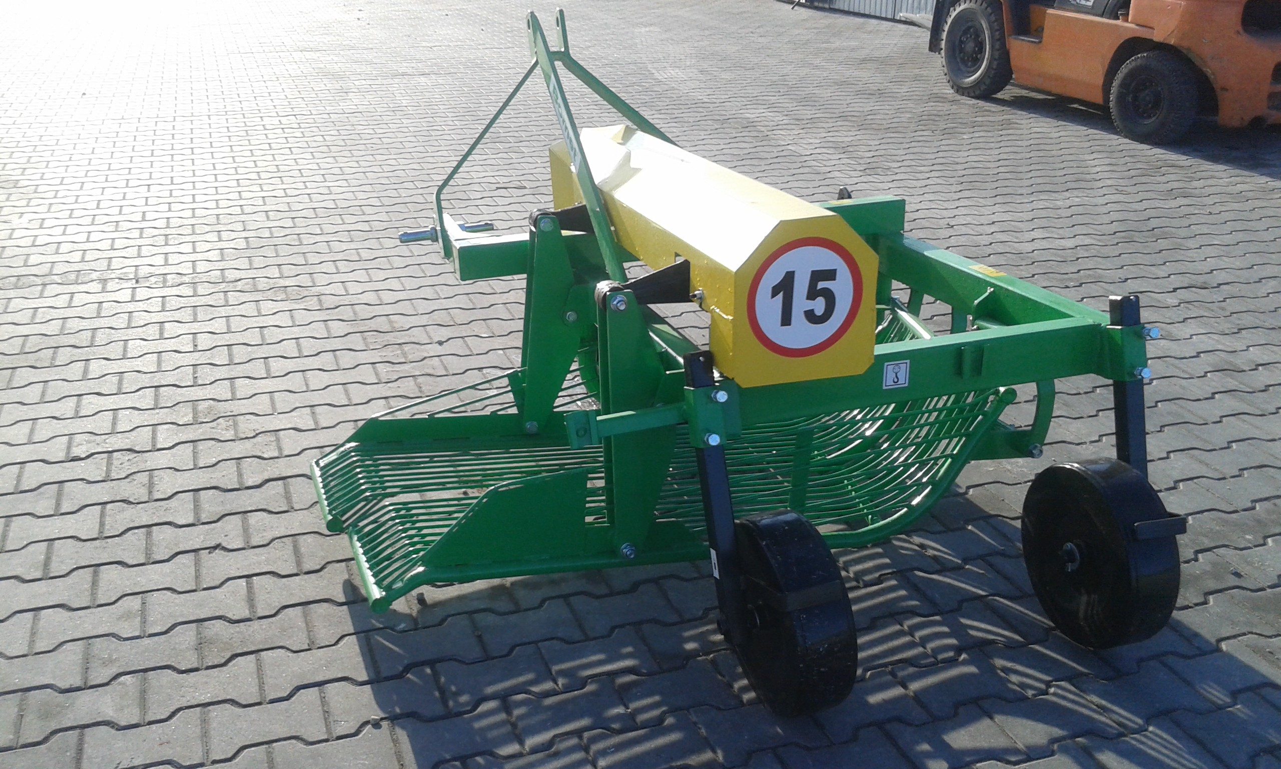 Nowa Kopaczka do ziemniaków Bomet  — zdjęcie 3