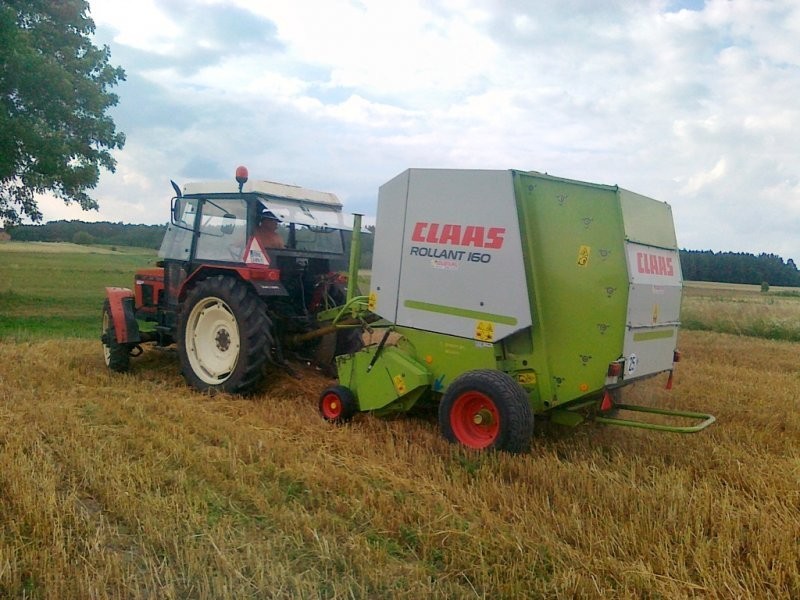 Claas Rollant 160 04r. stan idealny — zdjęcie 4