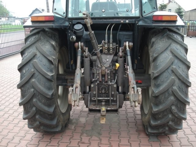 CIĄGNIK MASSEY FERGUSON 3085 SPROWADZONY STAN BDB — zdjęcie 2