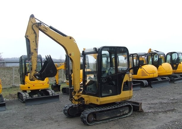Caterpillar 302.5C z roku 2007 www.denison.com.pl