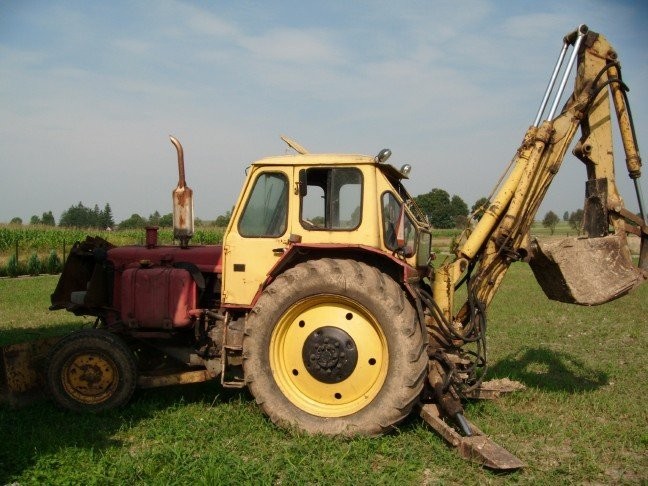koparko-spycharka  Bialoros — zdjęcie 1