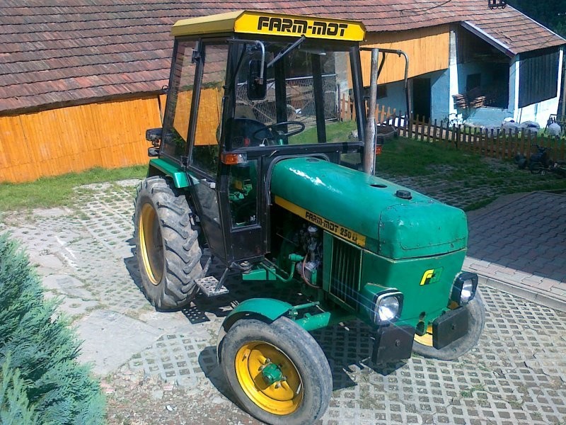 Farm-Mot 250D — zdjęcie 2