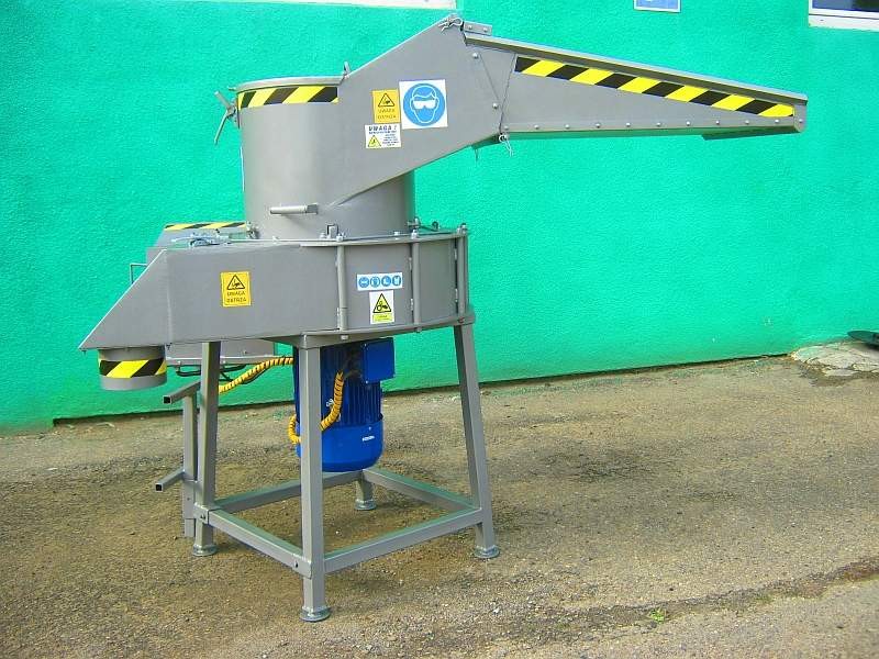 RĘBAKO MŁYN NOŻOWO BIJAKOWY z dwoma zasypami. Moc 15 kW — zdjęcie 4