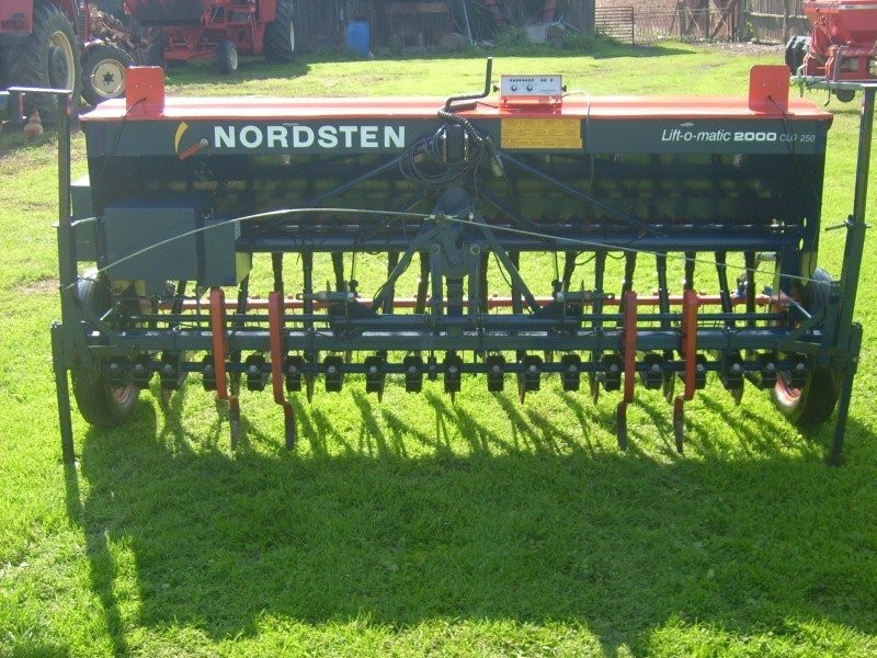 Siewnik Nordsten lift-o-matic 2,5 m CLG 2000 — zdjęcie 3