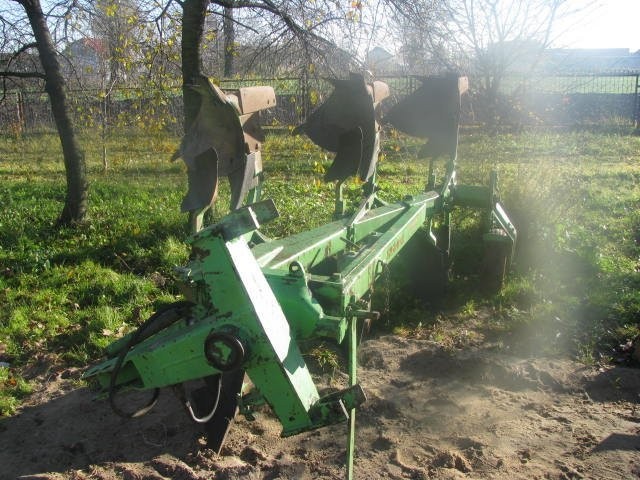 Pług 3 skibowy obrotowy DURO