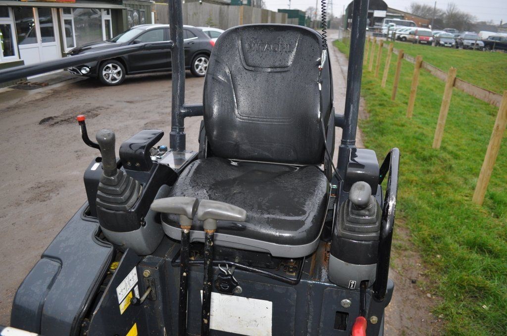 Hitachi ZX27-UU - w bdb stanie — zdjęcie 3