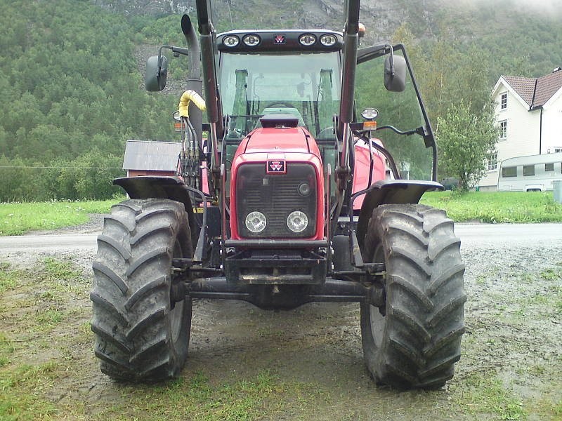 Massey Ferguson 5465 — zdjęcie 1