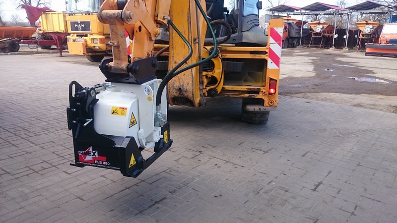 Frezarka do asfaltu do koparko-ładowarki CAT JCB KOMATSU VOLVO CASE — zdjęcie 1