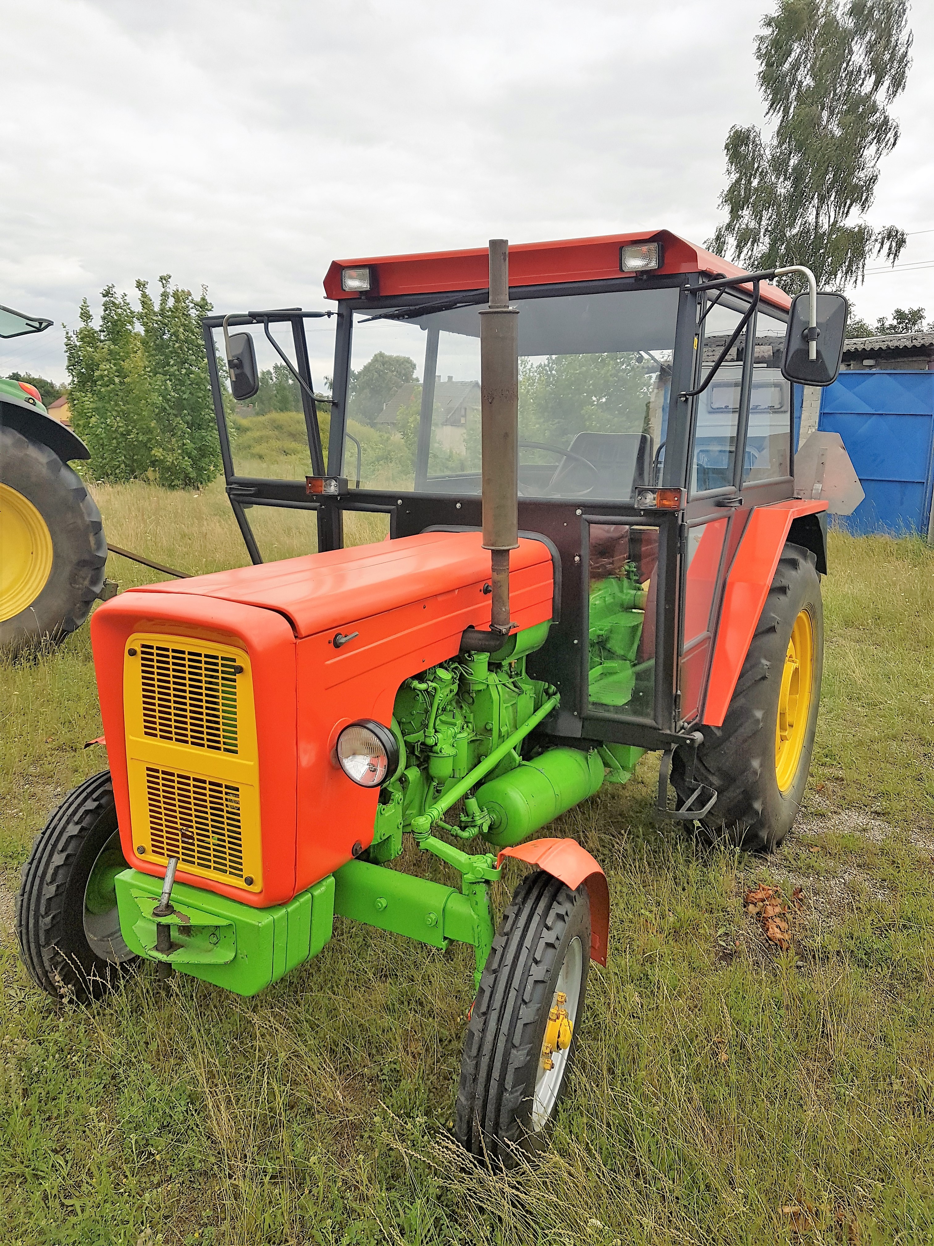 Ciągnik URSUS  C360P — zdjęcie 1